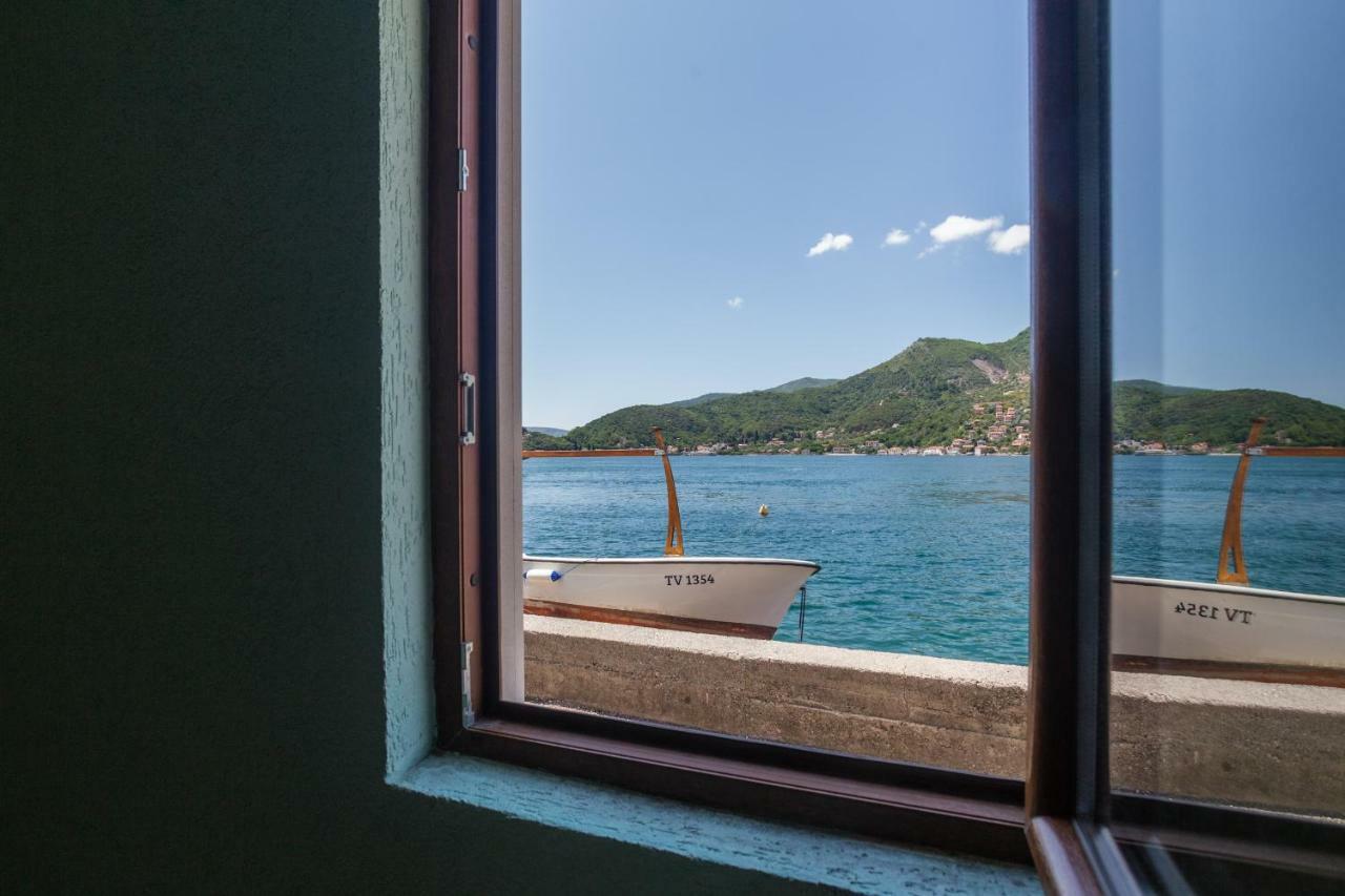Romeo And Juliet Apartments Tivat Eksteriør billede