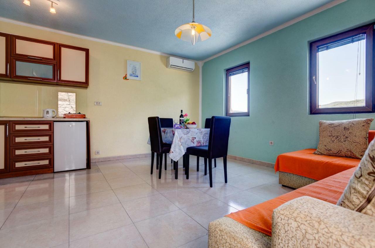 Romeo And Juliet Apartments Tivat Eksteriør billede